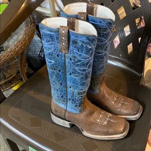 Ariat size 7 boots